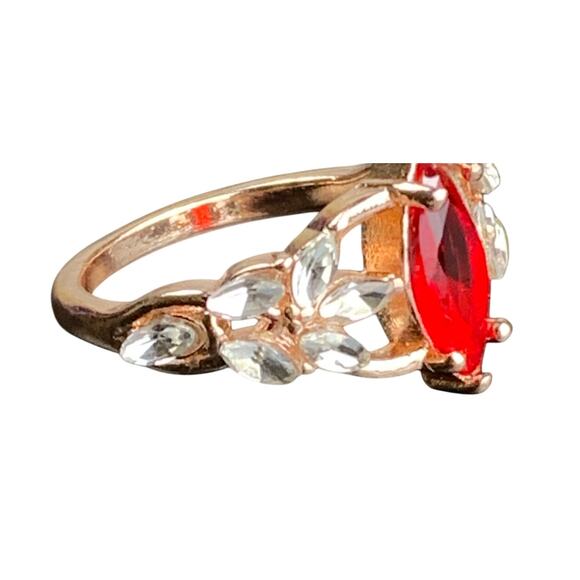 Marquise-Cut Red Glass Gemstone Open Filigree Vintage Floral Ring – Size 10 - Picture 6 of 8